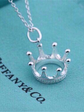 Tiffany & Co. crown 925 sterling silver necklace